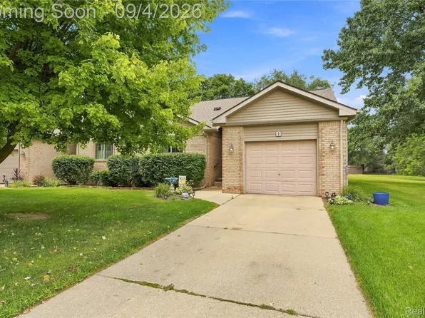 22240 Quail Run Cir Unit 2, South Lyon, MI 48178