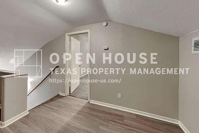 2318 Turtle Creek Dr — Photo 23