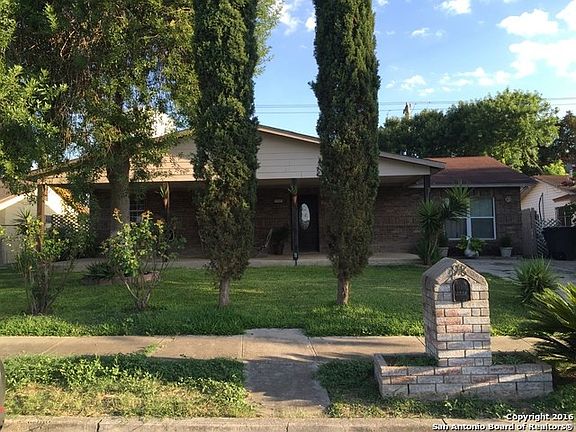 2nd image of 1918 Edenvale Dr
