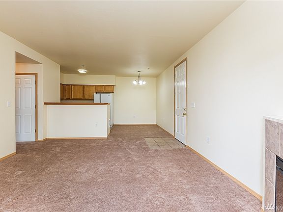 5th image of 18527 101st Ave Ct E Unit 217