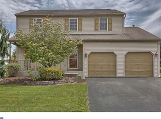 404 Apache Dr, Sinking Spring, PA 19608