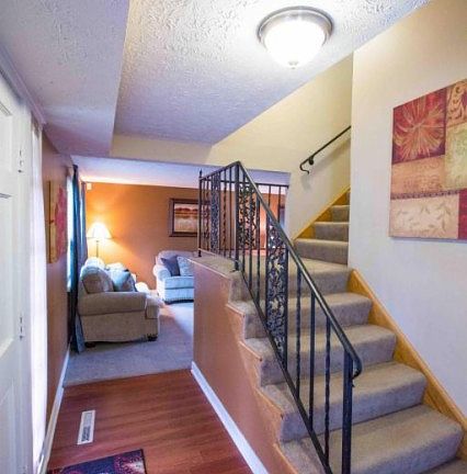 4th image of 3694 Panama Dr