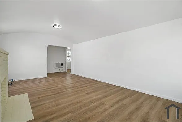 2 bed, 1100 sqft, $1,895 — Photo 4