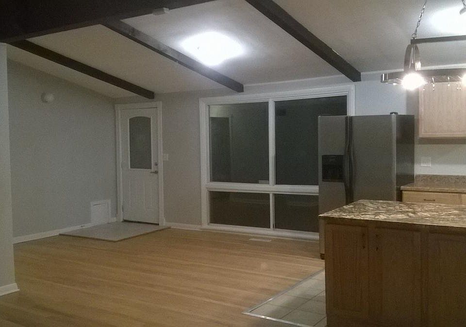 1st image of 22W266 Juniper Dr
