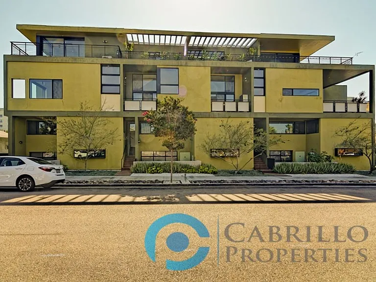 Centre Street Lofts — Photo 1