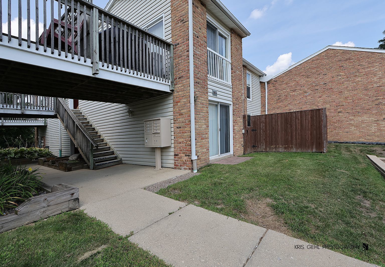 1854 Huntington Blvd APT C