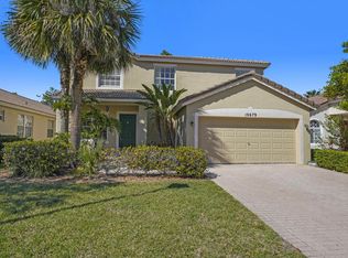 10679 Oak Bend Way, Wellington, FL 33414