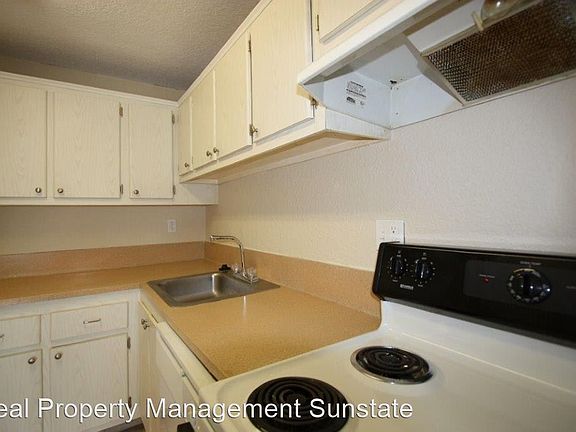 5th image of 415 Executive Center Dr APT 110