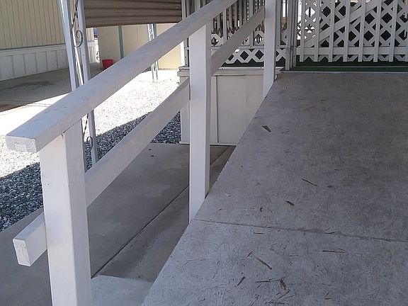 3rd image of 1895 W Devonshire Ave Space 118