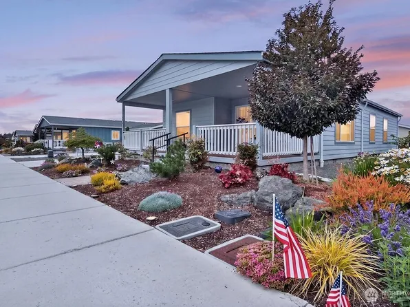 894 N Iris Avenue, Sequim, WA 98382