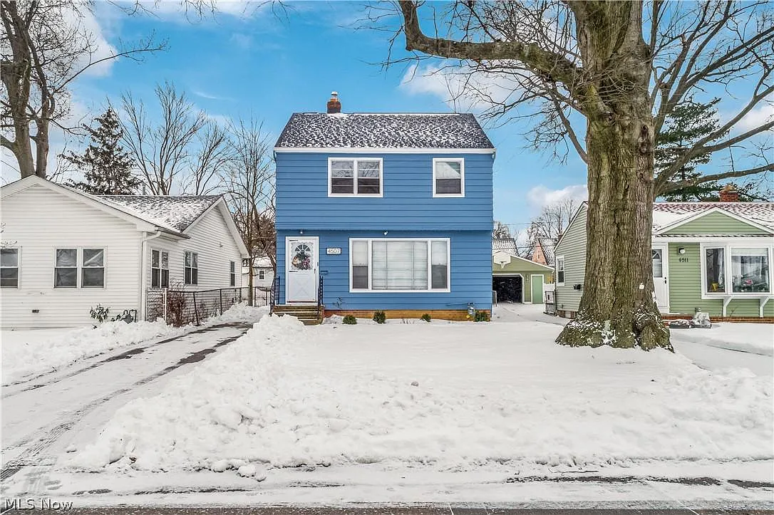 4507 Kenmore Ave photo 1