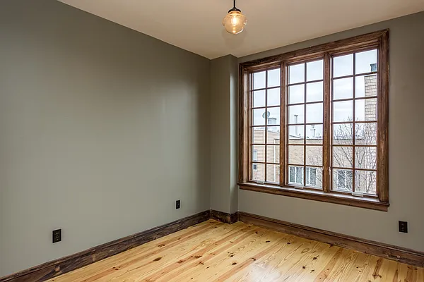 Rented by Nooklyn NYC LLC | media 20