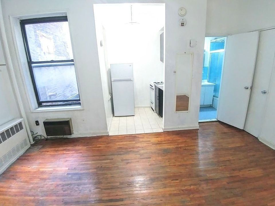 1st image of 288 8th Ave #B2