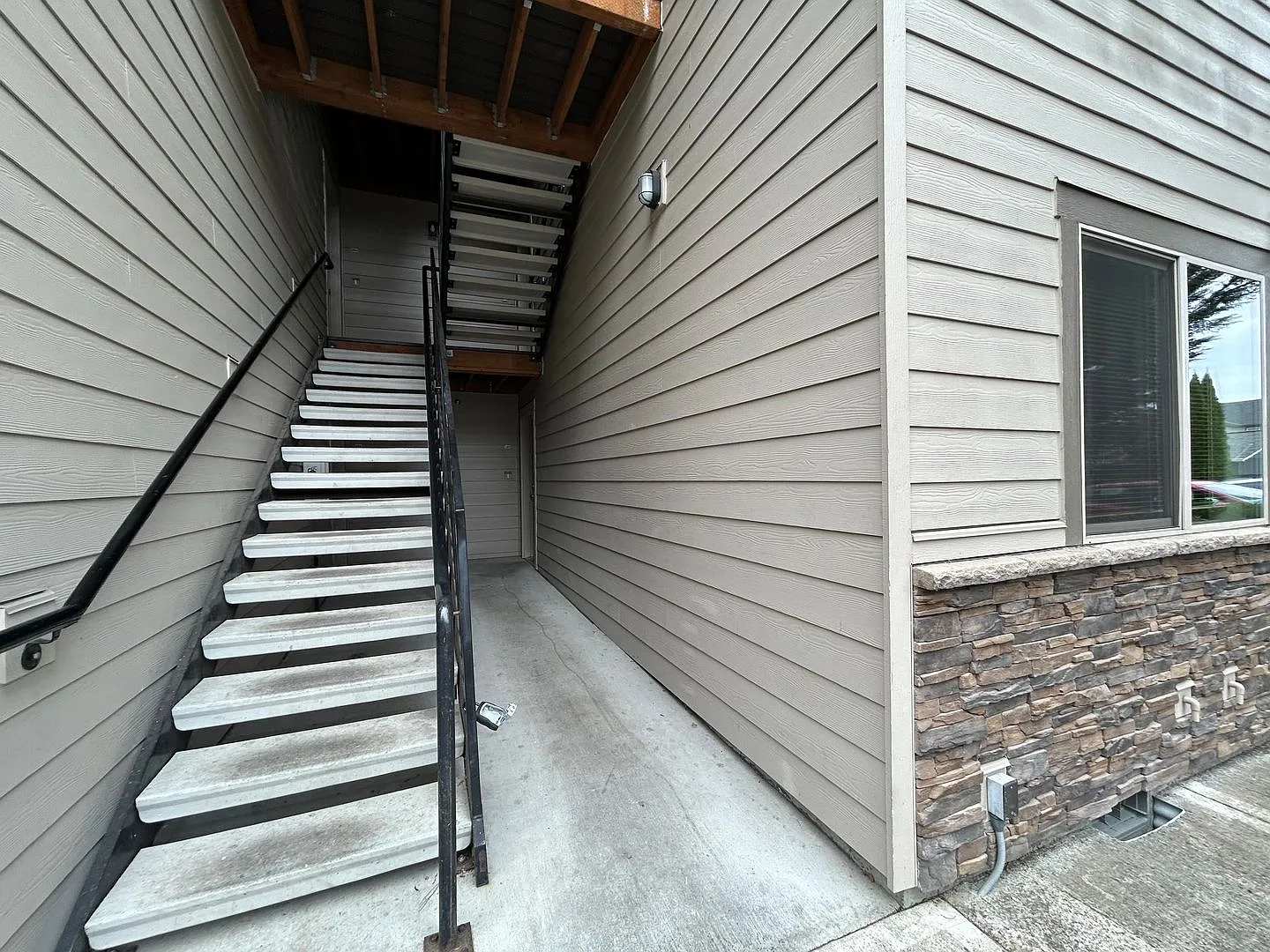 Johnson Street Apartments - Two Bed, One Bath Units Available Now! — Photo 3
