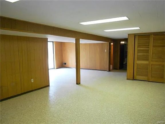 5th image of 1049 Orchard Lakes Dr