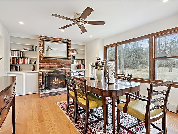 4th image of 600 Carlton Rd