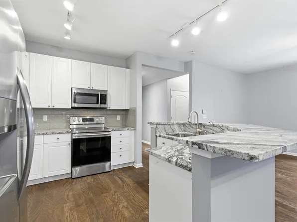 7728 Essex Gate Dr S, Dublin, OH 43016