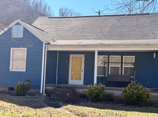 7043 State Route 122, Drift, KY 41619