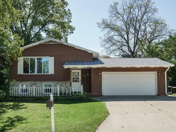 205 Norma DRIVE, Watertown, WI 53098