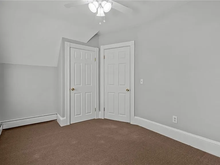9 Gardner Ave — Photo 30