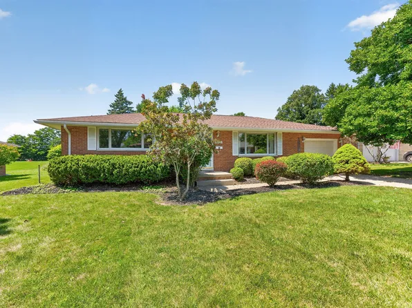 108 Pleasant Dr, Bellefontaine, OH 43311