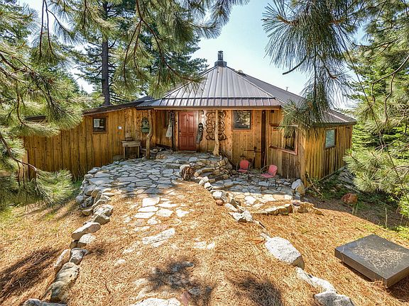 2nd image of 500 Mount Ashland Ski Rd