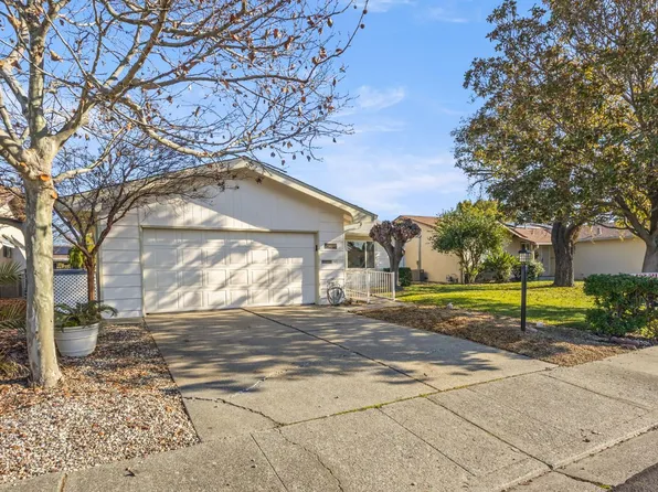 119 Carlsbad Circle, Vacaville, CA 95687