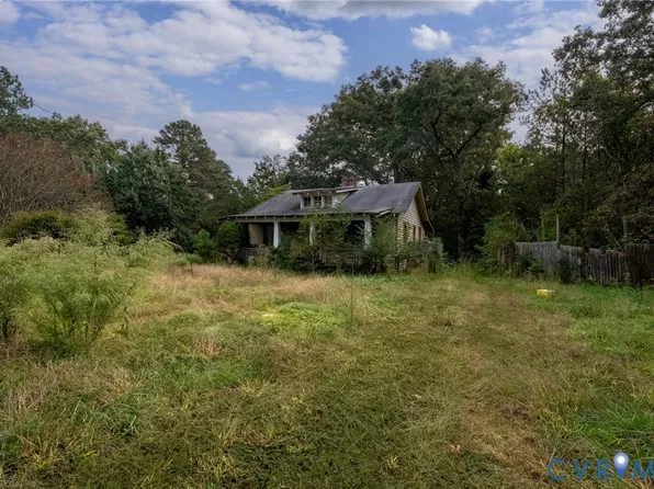 2241 Meadow Rd, Sandston, VA 23150