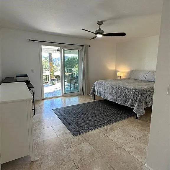 22867 Cove View St #B — Photo 16