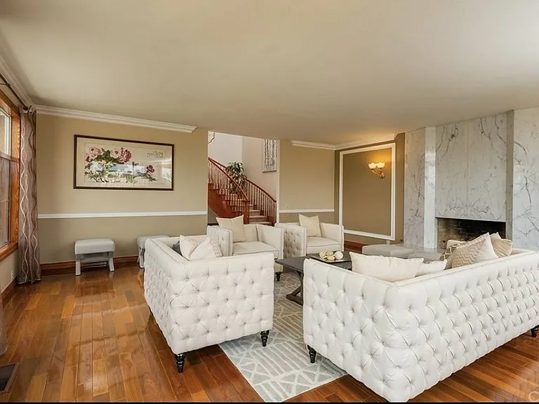 1509 Hollencrest Dr — Photo 5