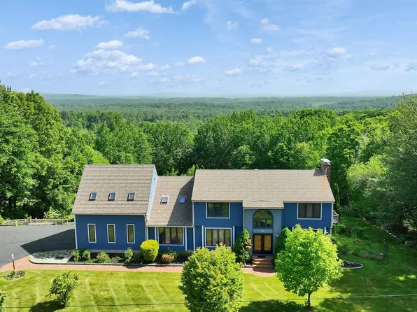 8 Longview Drive, Bow, NH 03304