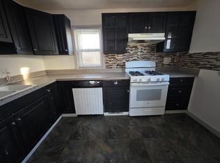 73 Valley Rd #SF, Hamden, CT 06514