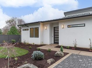 585 Oakway Rd #2258, Eugene, OR 97401