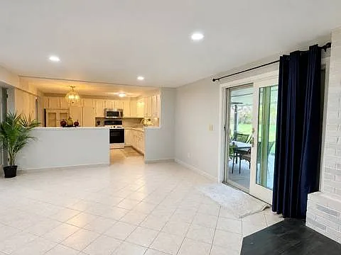 146 Elm St #1 — Photo 7