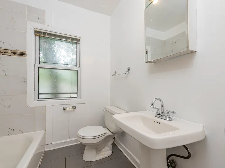 419 Hickory St #2 — Photo 19