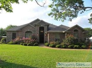 120 N Ave E, Crawford, TX 76638