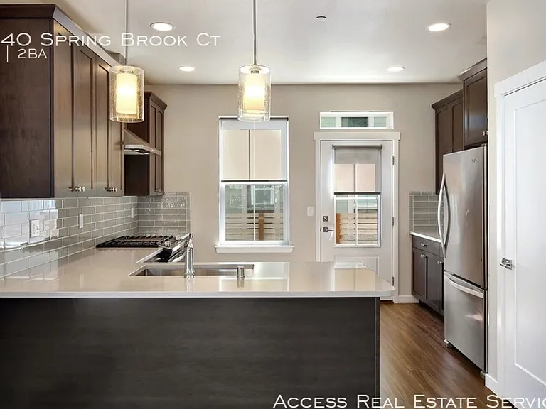4740 Spring Brook Ct — Photo 9