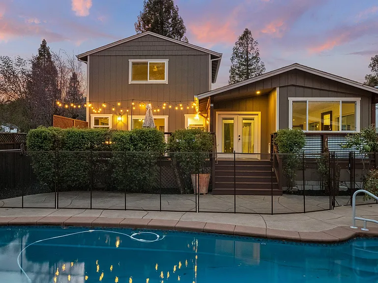 Sonoma Glen Cir — Photo 33