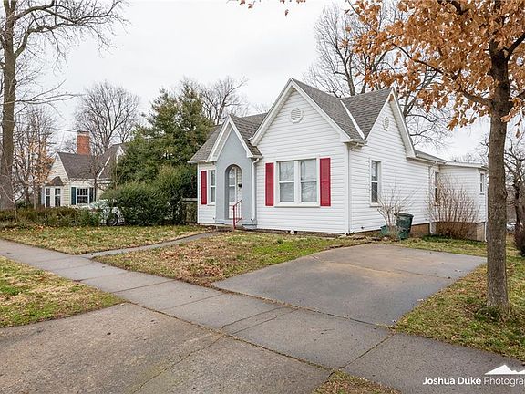 2nd image of 526 N Storer Ave