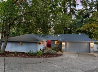 17681 Leafy Ln, Lake Oswego, OR 97034