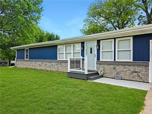 706 Washington St, Waverly, MO 64096