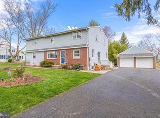 1525 School Rd, Hatfield, PA 19440