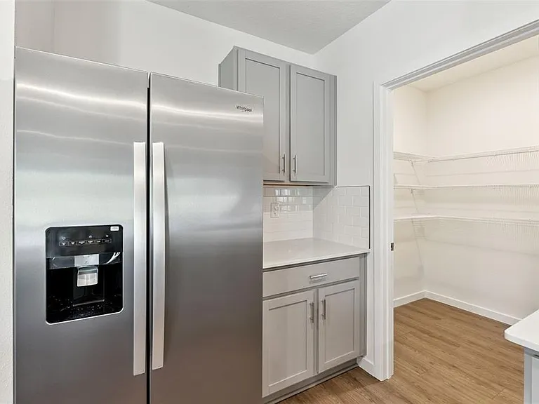 2113 Walnut Creek Dr — Photo 15