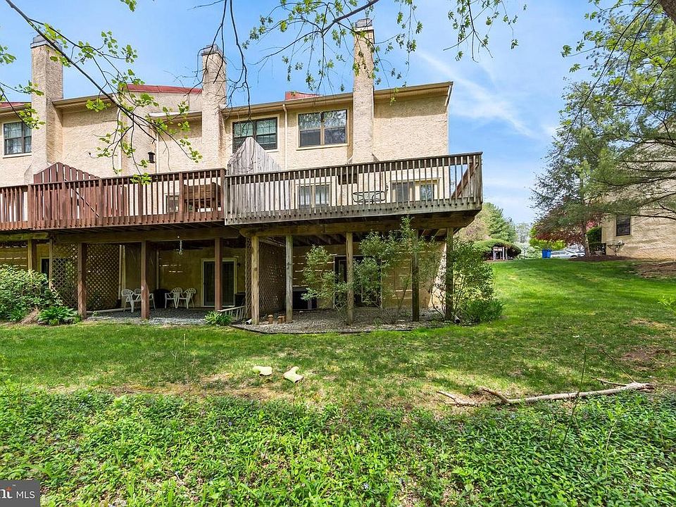 1st image of 260 Walnut Springs Ct