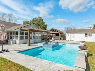 1100 Western Ave, Angleton, TX 77515