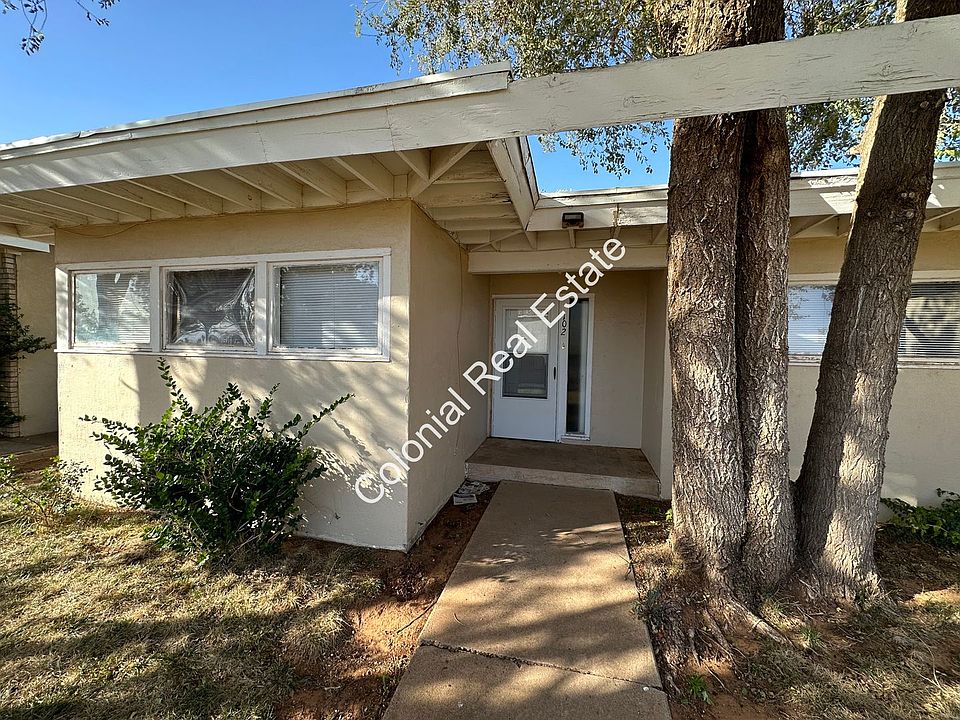 1st image of 102 Columbia Ln