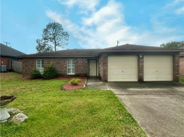 3124 Richards Dr, Dickinson, TX 77539