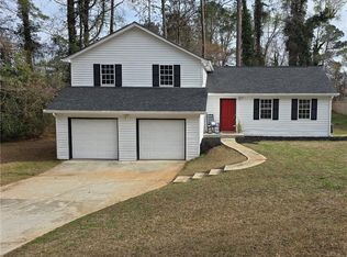 6733 Jojanne Ln, Lithonia, GA 30038