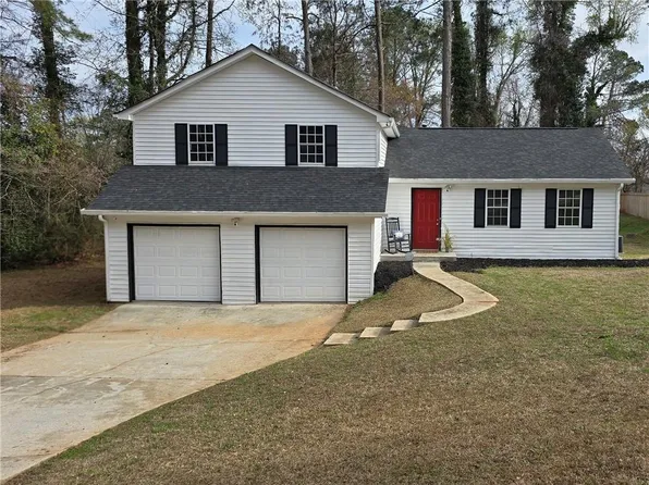 6733 Jojanne Ln, Lithonia, GA 30038