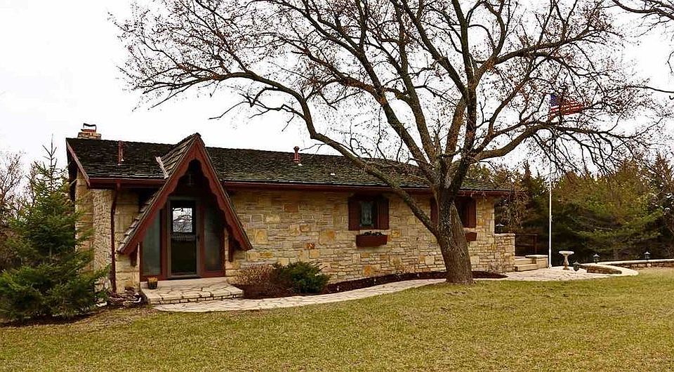 5922 Sharm Dr, Manhattan, KS 66503 Zillow